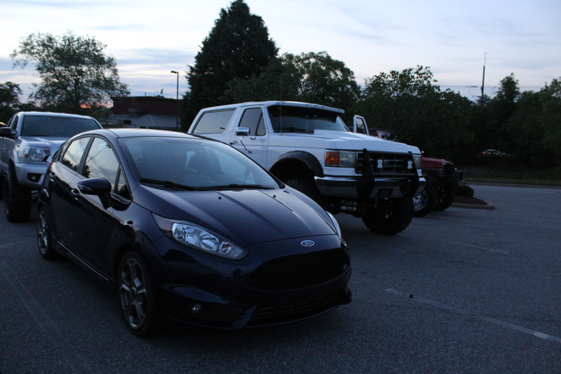 Illustration for article titled I Went to a Local Car Meet Tonight